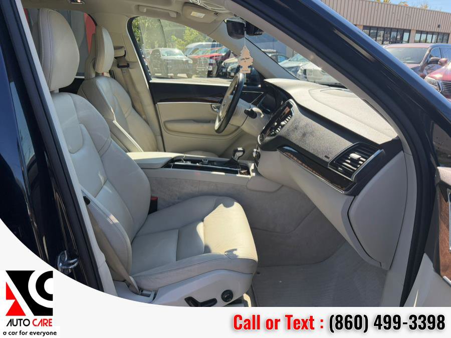 Used 2016 Volvo XC90 T6 Momentum w/ Momentum Plus Package image 9