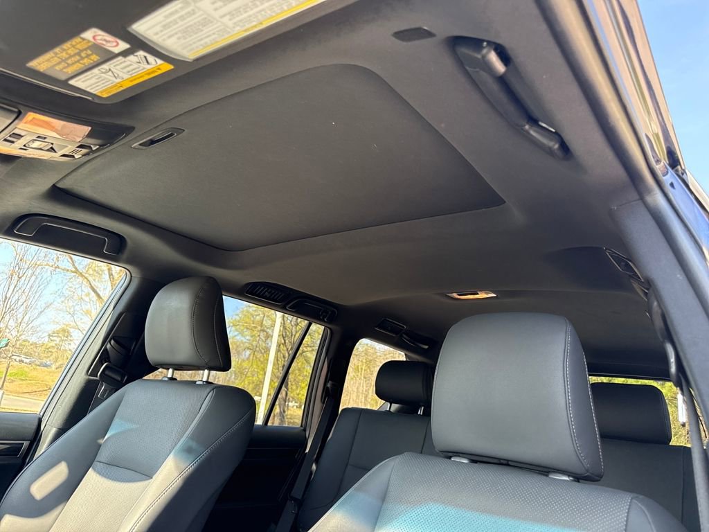 Used 2022 Lexus GX 460 Premium w/ Premium Package image 25