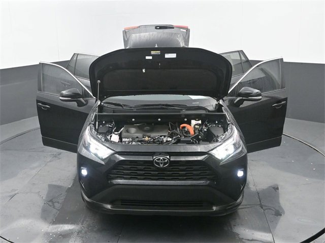 Used 2025 Toyota RAV4 XLE Premium image 36