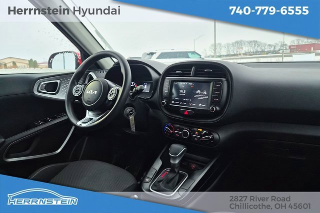 Used 2022 Kia Soul LX image 25