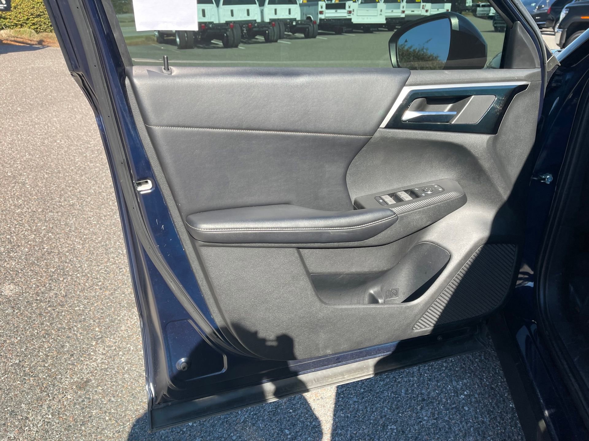 Used 2022 Mitsubishi Outlander SEL Black Edition image 11