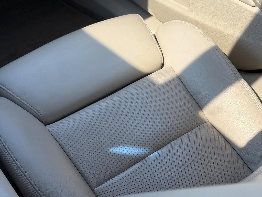 Used 2013 Cadillac XTS Premium image 17