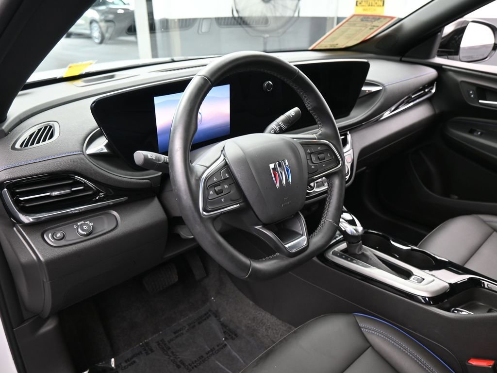Used 2024 Buick Envista Sport Touring w/ Experience Buick Package image 10