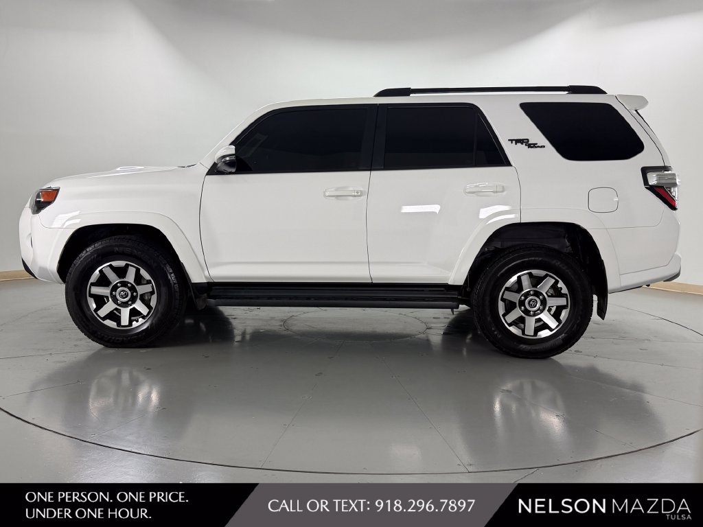 Used 2023 Toyota 4Runner TRD Off-Road Premium AWD/4WD image 9