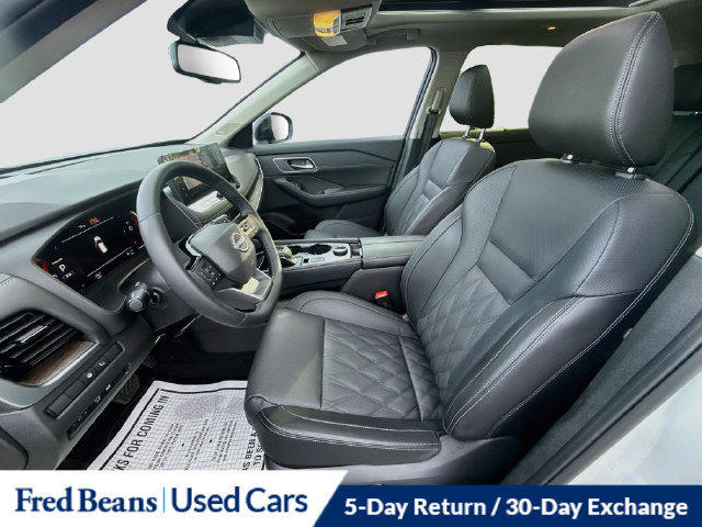 Used 2026 Nissan Rogue Platinum w/ Platinum Premium Package AWD/4WD image 28