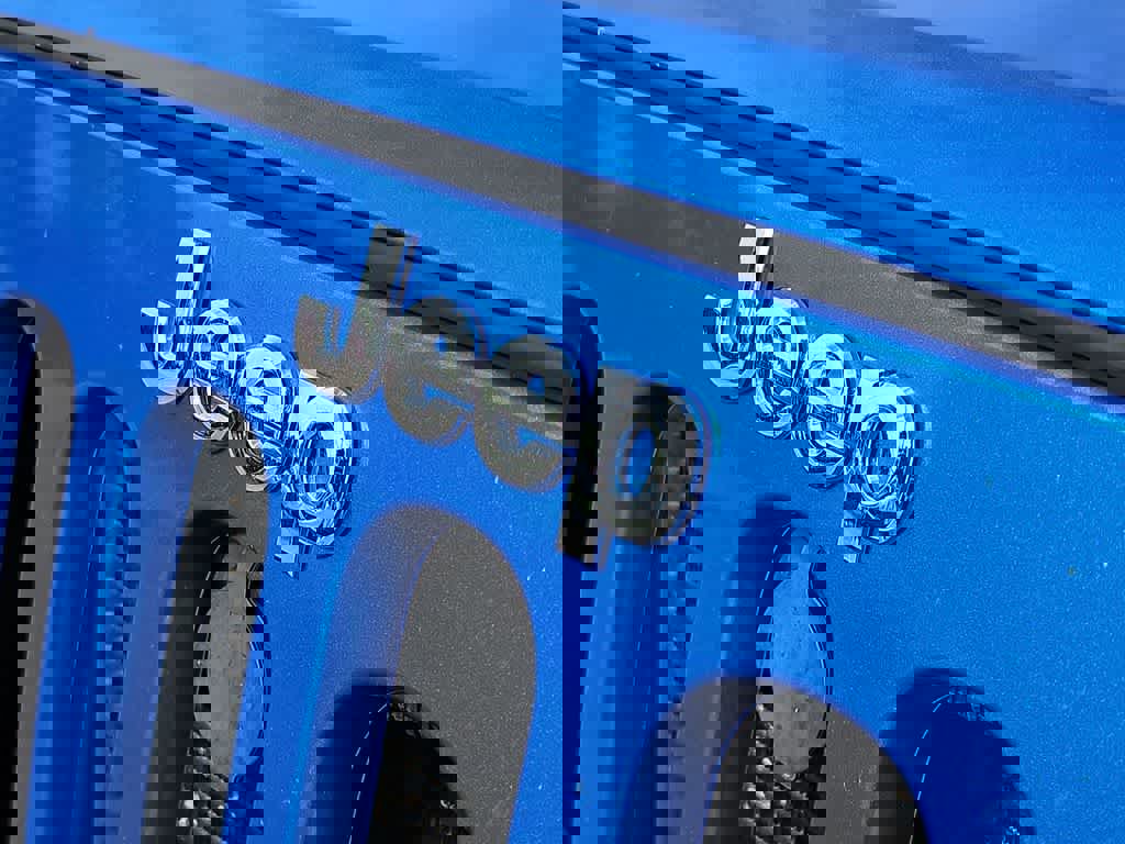 Used 2015 Jeep Wrangler Unlimited Sport w/ Quick Order Package 24S AWD/4WD image 12