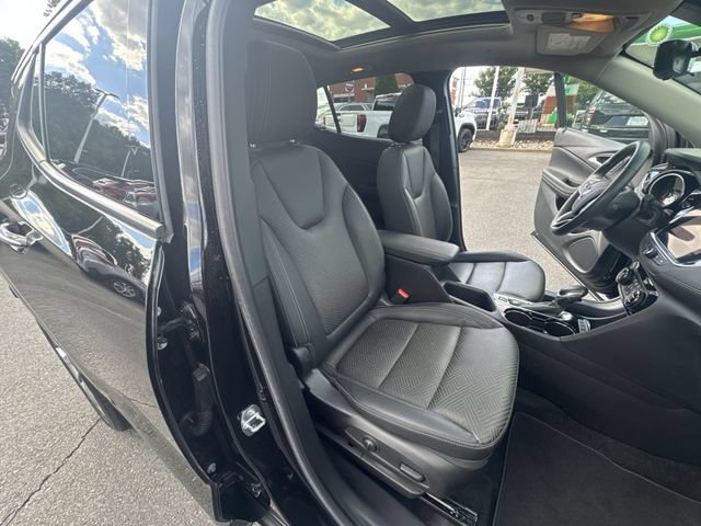 Certified 2022 Buick Encore GX Essence w/ Advanced Technology Package AWD/4WD image 27