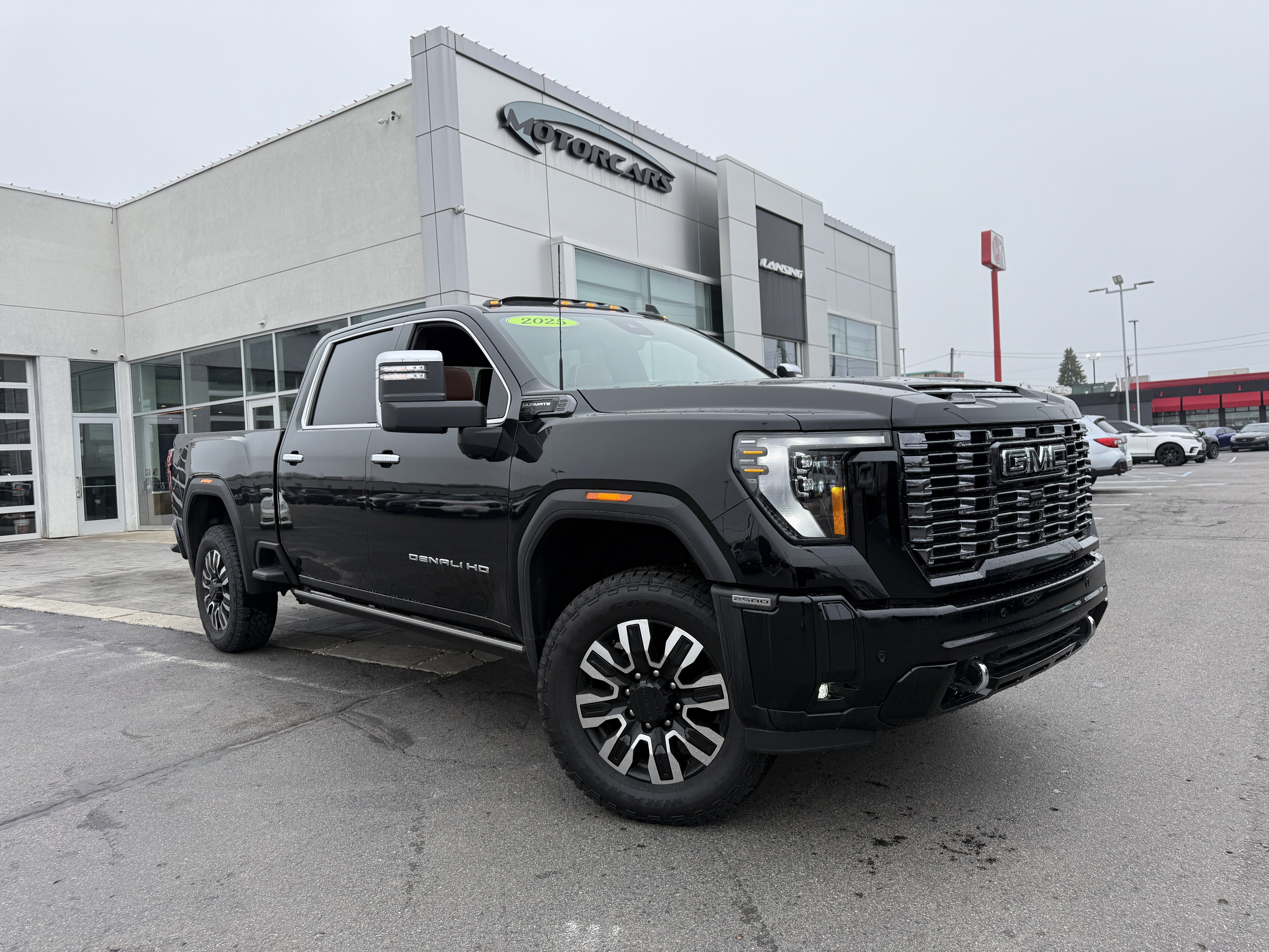 Used 2025 GMC Sierra 2500 Denali Ultimate image 4