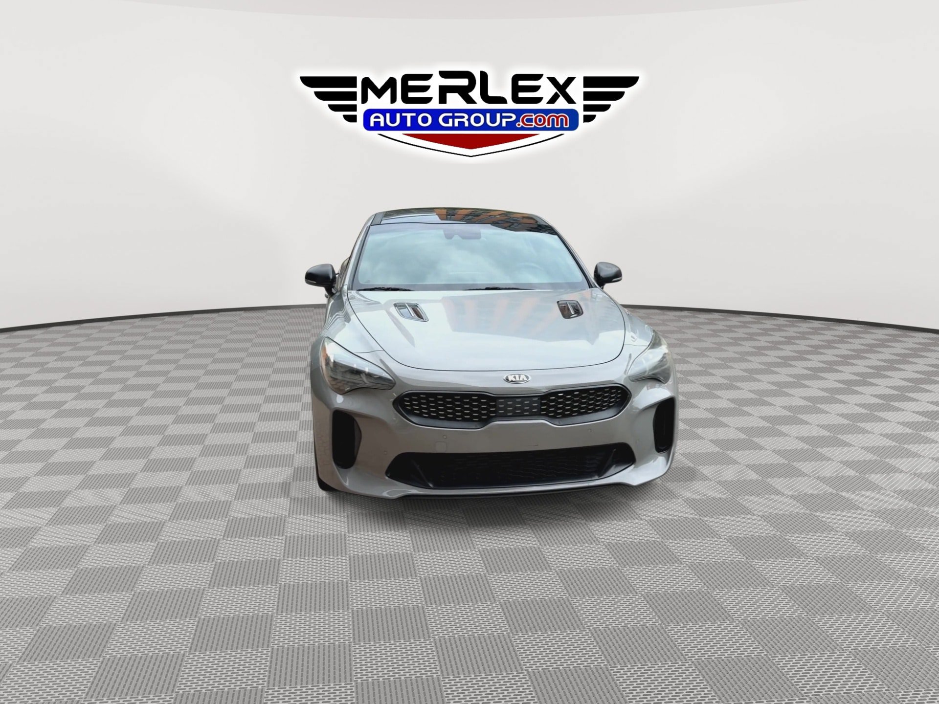 Used 2018 Kia Stinger GT1 RWD image 3