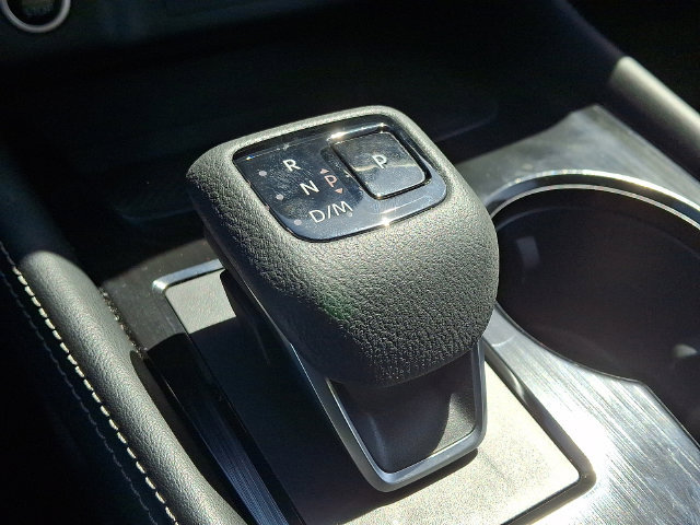 Used 2023 Nissan Rogue SL AWD/4WD image 15