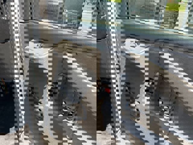 Used 2016 GMC Savana 3500 Extended image 13