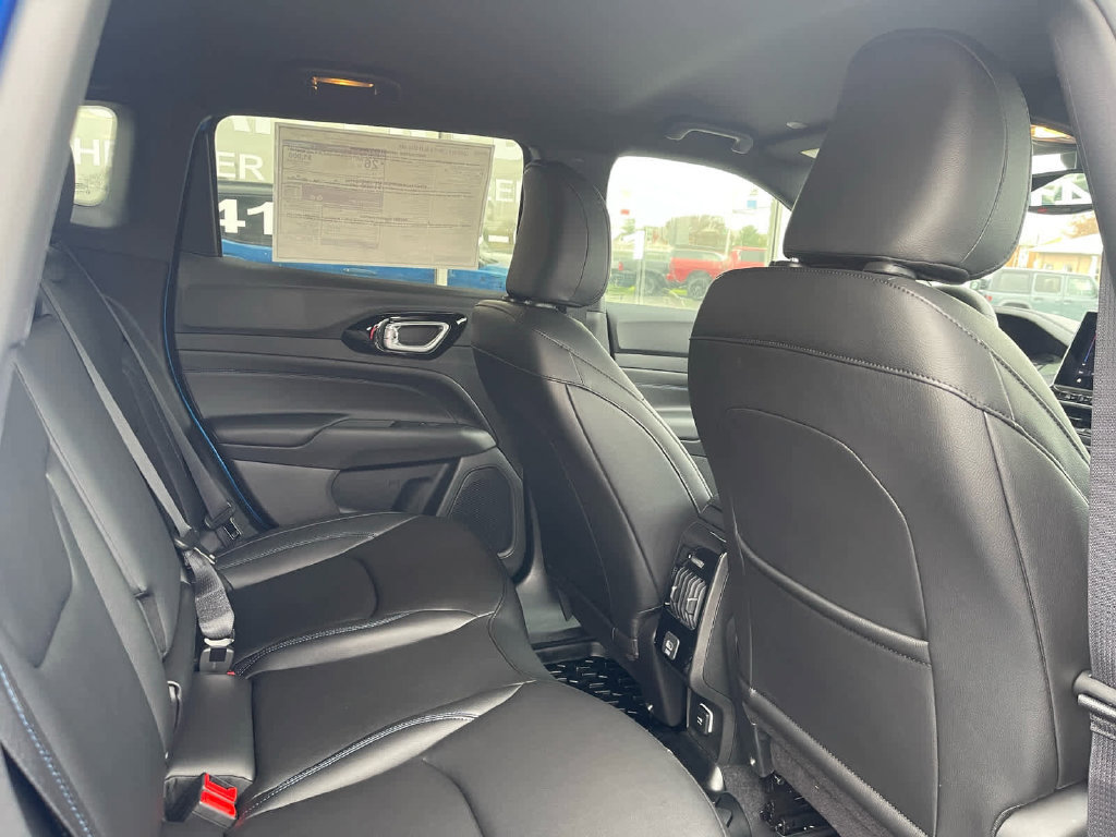 New 2026 Jeep Compass Limited AWD/4WD image 14