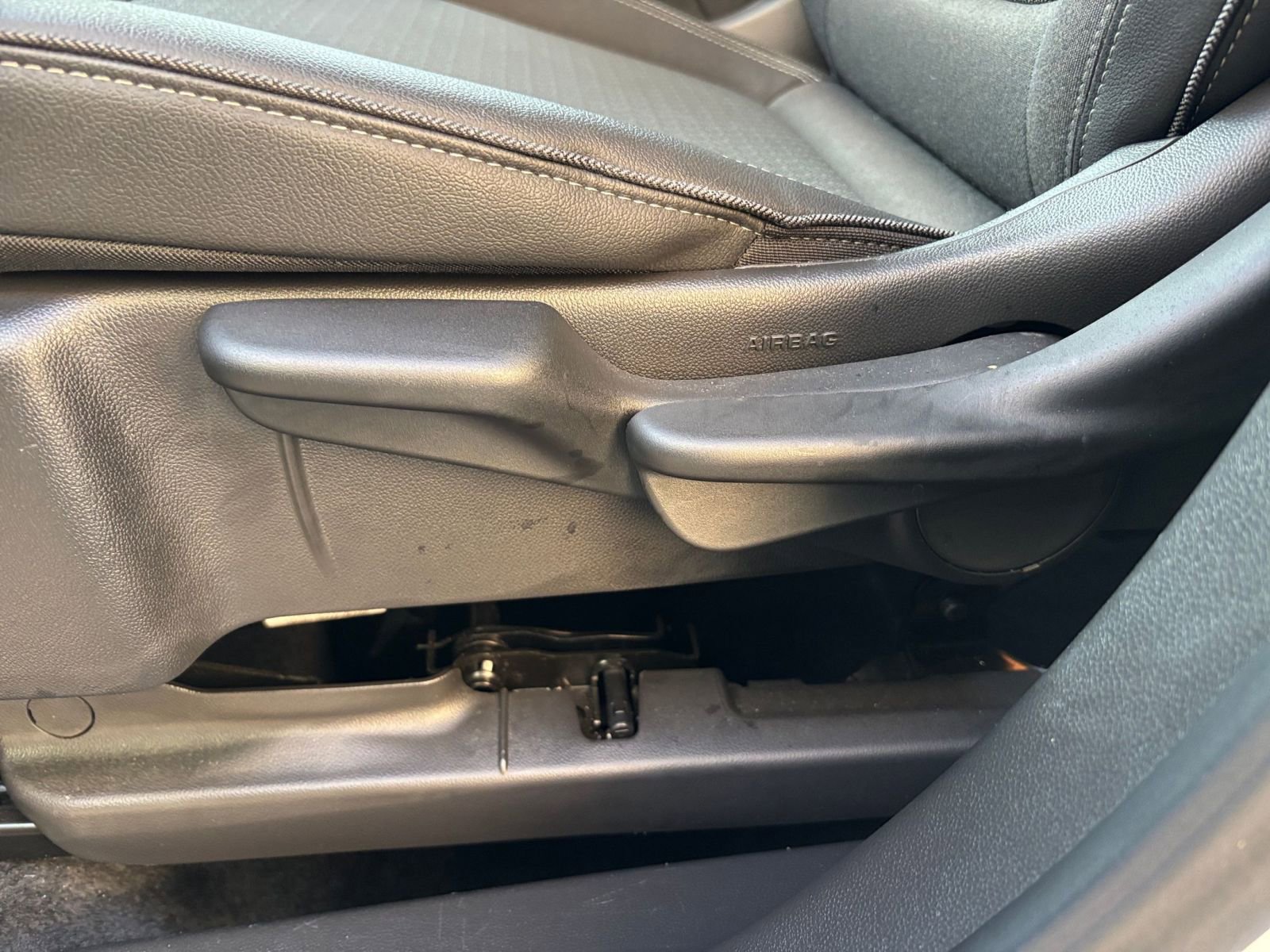 Used 2025 Buick Encore GX Preferred image 23