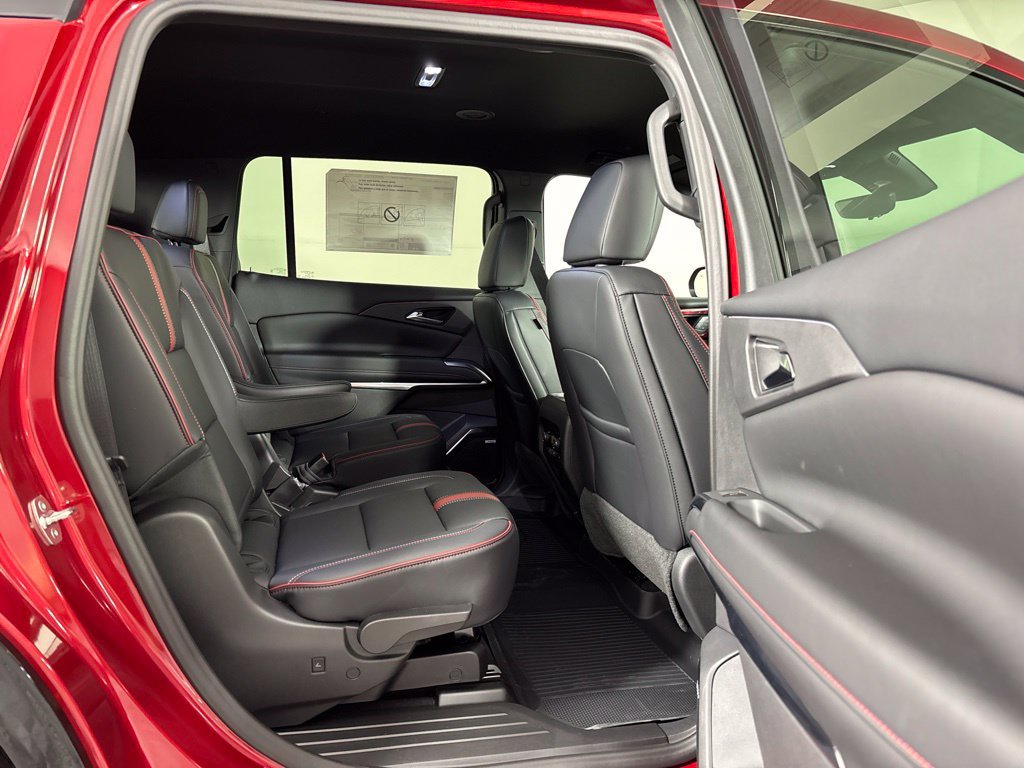New 2027 Chevrolet Traverse RS w/ LPO, Floor Liner Package AWD/4WD image 15