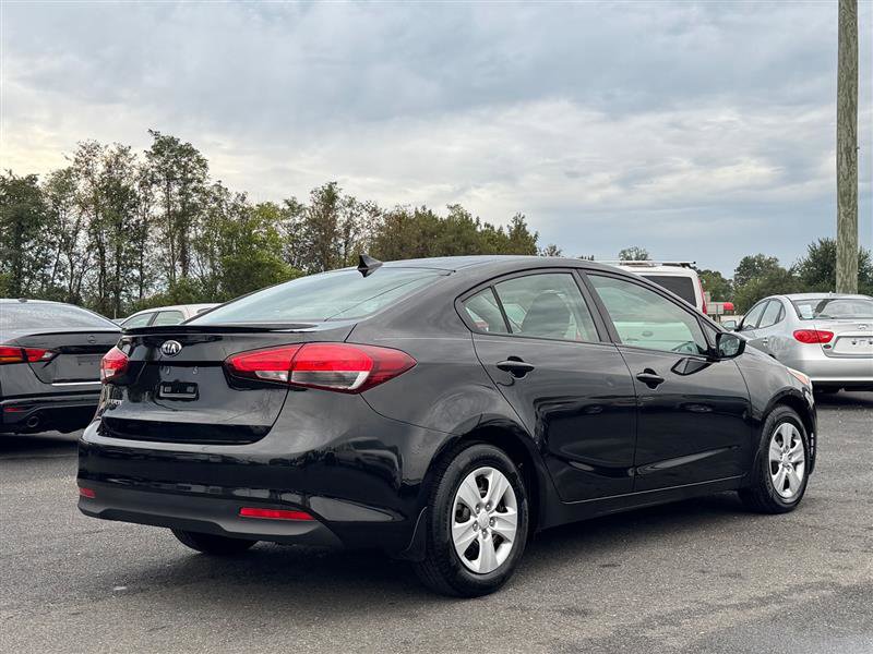 Used 2018 Kia Forte LX image 6