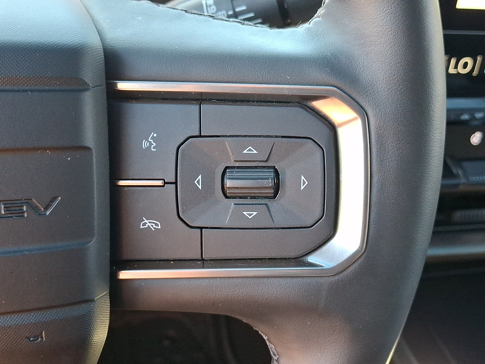 Used 2024 GMC Hummer EV 3X w/ Omega Edition AWD/4WD image 30
