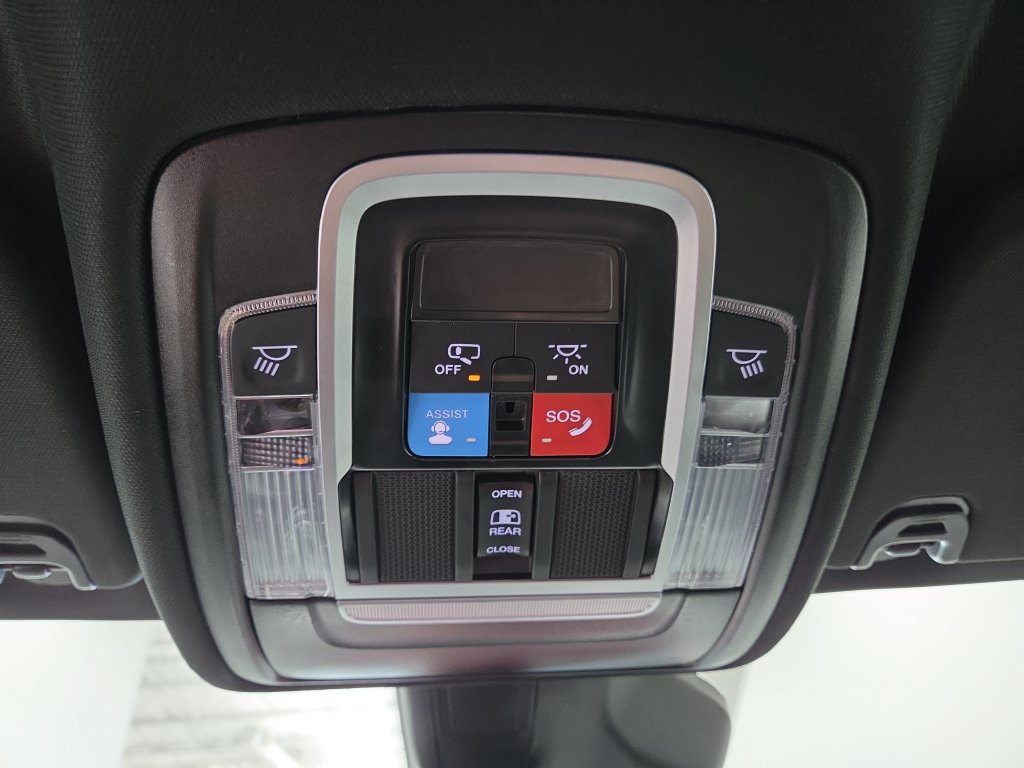 Used 2026 RAM 1500 Laramie AWD/4WD image 46