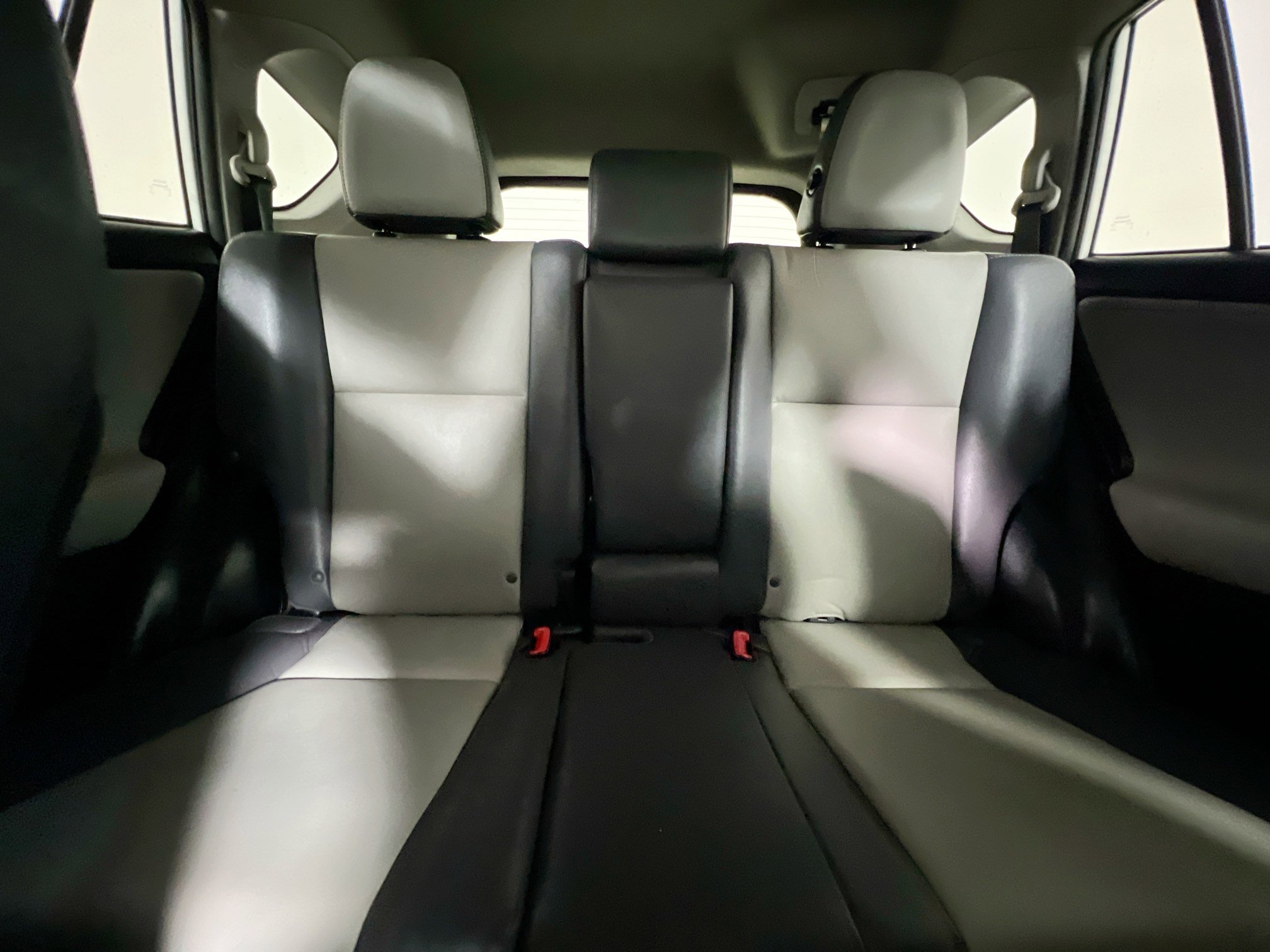 Used 2015 Toyota RAV4 Limited w/ Technology Package image 33