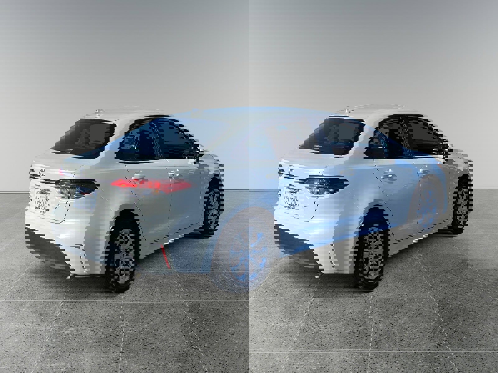 Used 2024 Toyota Corolla LE image 5