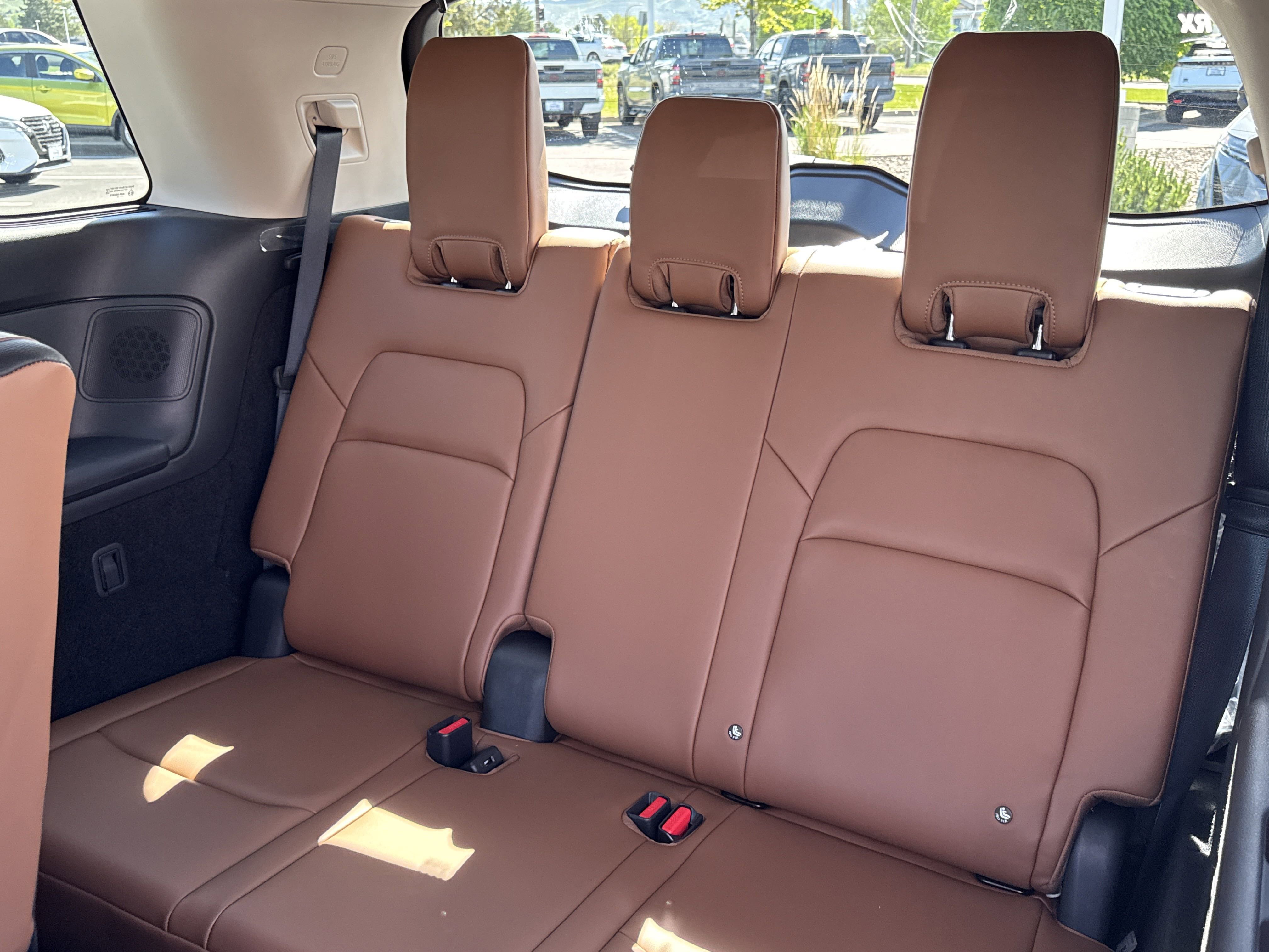 New 2025 Nissan Pathfinder Platinum w/ Cargo Package image 22