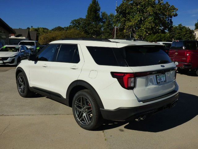 New 2026 Ford Explorer ST image 5