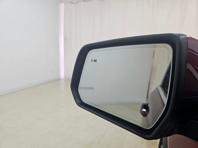 Used 2023 GMC Acadia SLT w/ Preferred Package AWD/4WD image 14