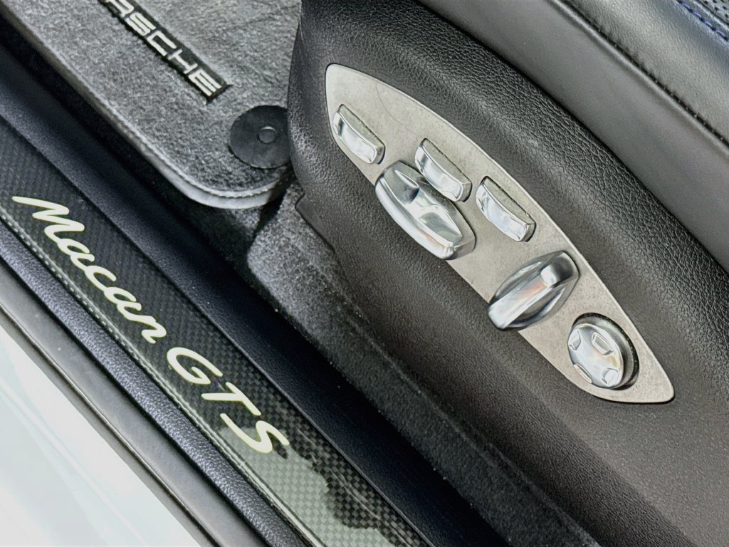 Certified 2023 Porsche Macan GTS AWD/4WD image 25