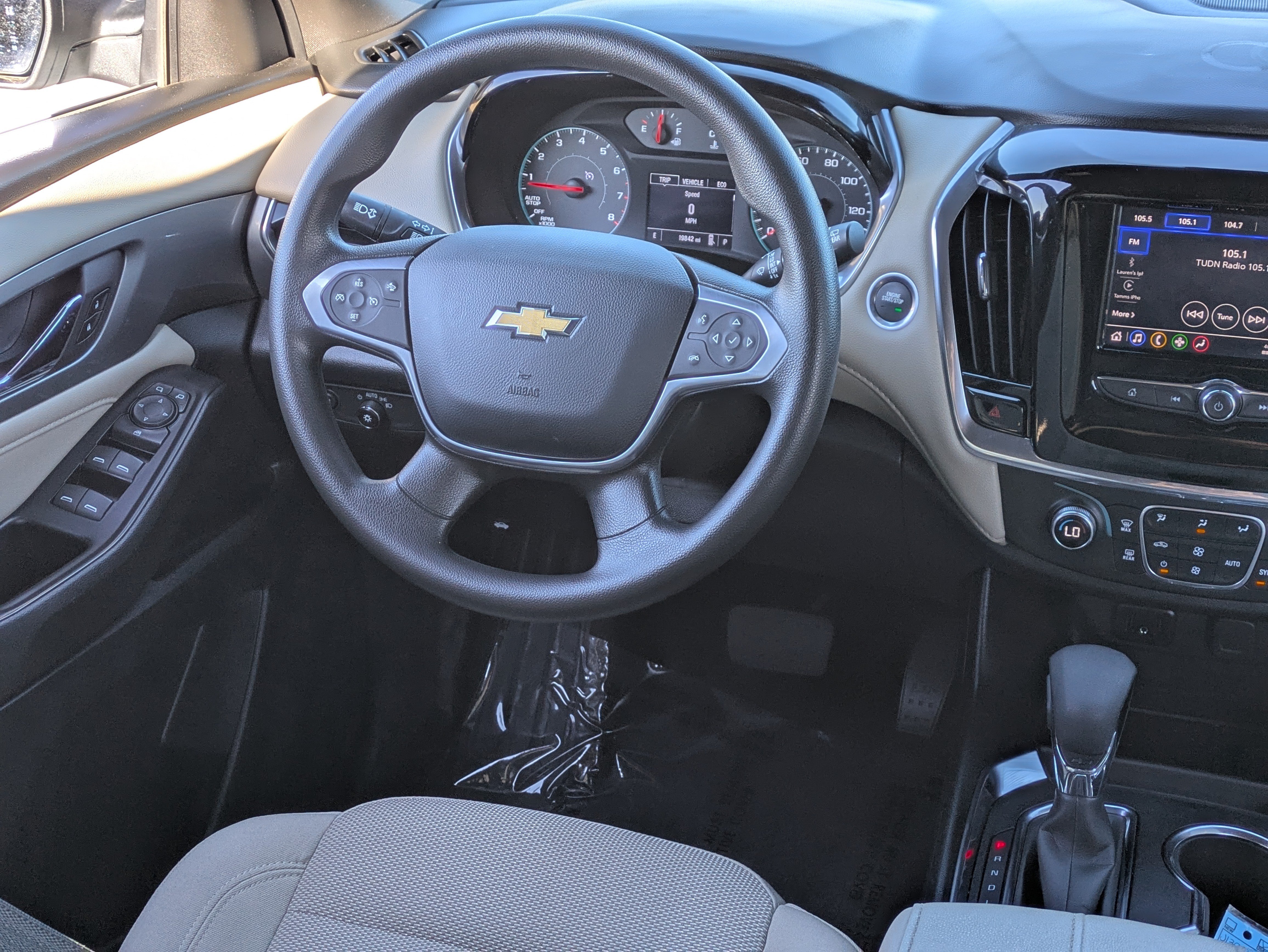 Used 2024 Chevrolet Traverse LS FWD image 17