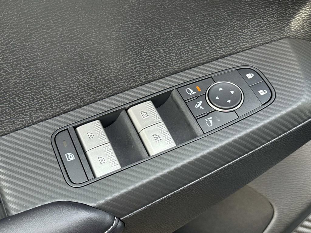 New 2026 Mitsubishi Outlander SE image 19