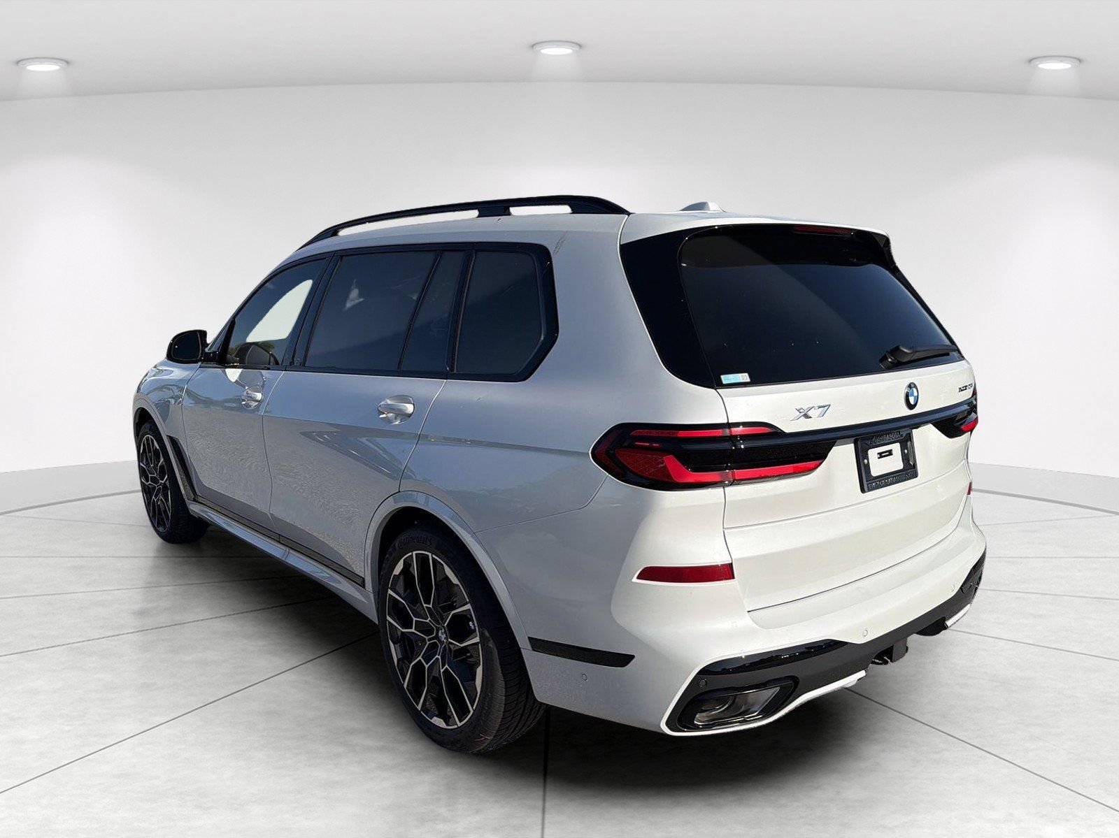 New 2027 BMW X7 xDrive40i w/ Executive Package AWD/4WD image 8