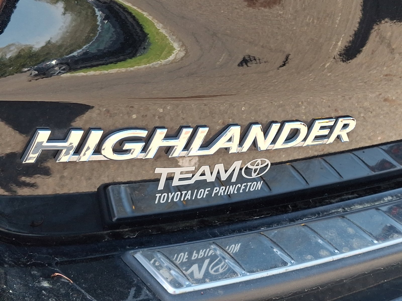 Used 2018 Toyota Highlander XLE image 33