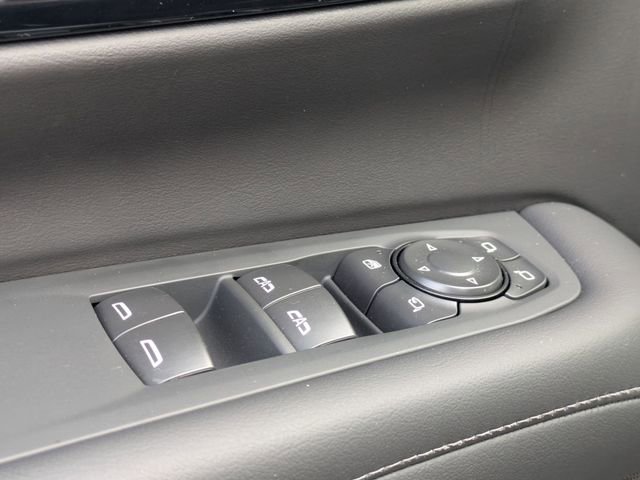 New 2026 Chevrolet Suburban LT w/ Comfort Package image 9