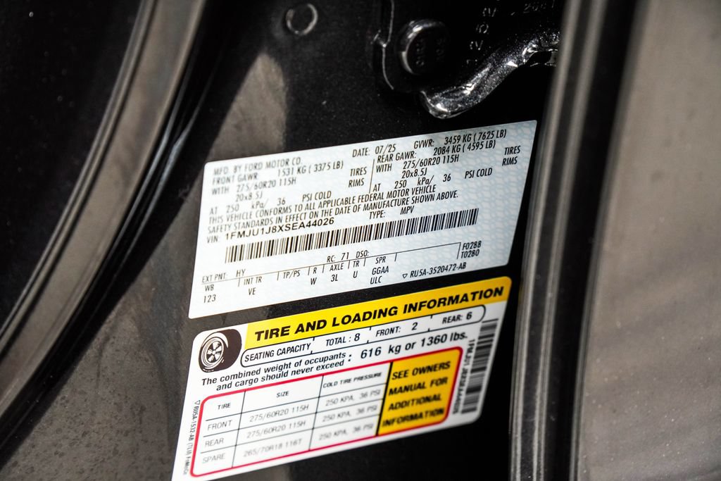Used 2025 Ford Expedition Active AWD/4WD image 49