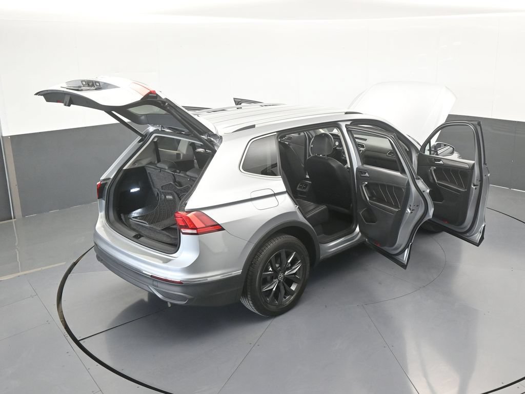 Used 2024 Volkswagen Tiguan SE FWD image 70