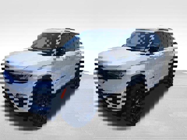 New 2025 Jeep Grand Cherokee Limited w/ Black Appearance Package image 3