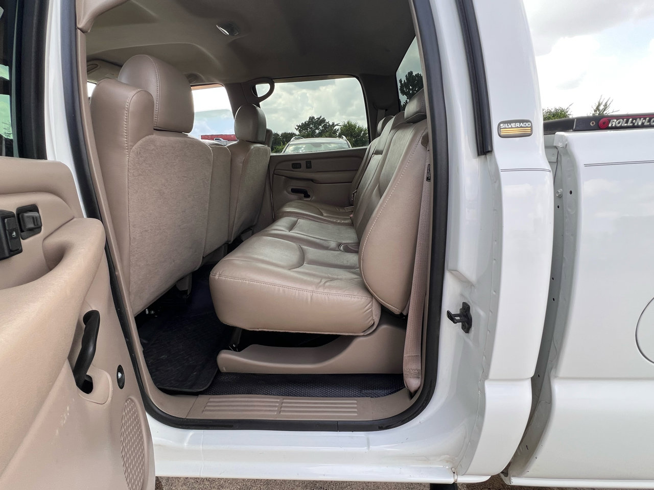 Used 2004 Chevrolet Silverado 2500 W/T image 48