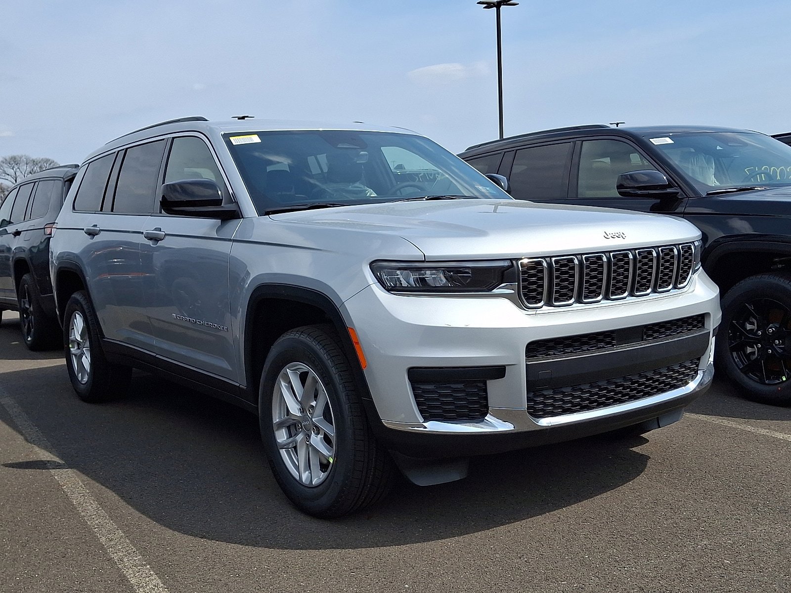 New 2026 Jeep Grand Cherokee L 4WD