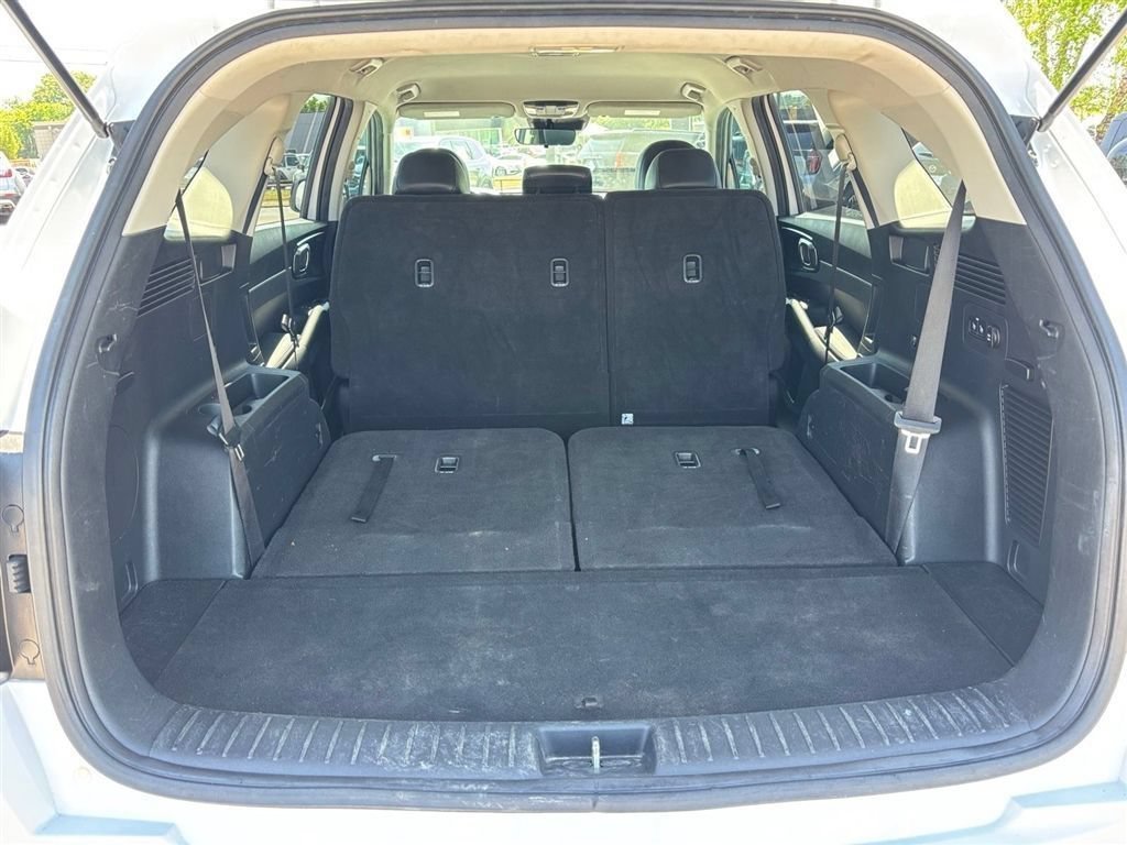 Used 2023 Kia Sorento S FWD image 18