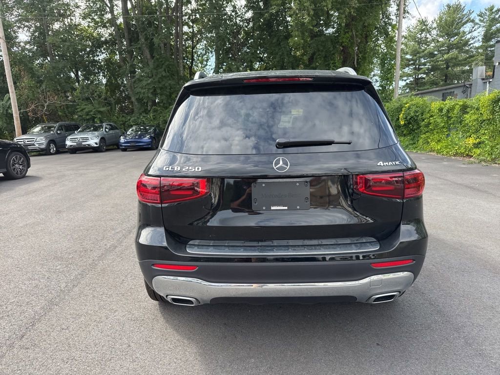 New 2026 Mercedes-Benz GLB 250 4MATIC image 6