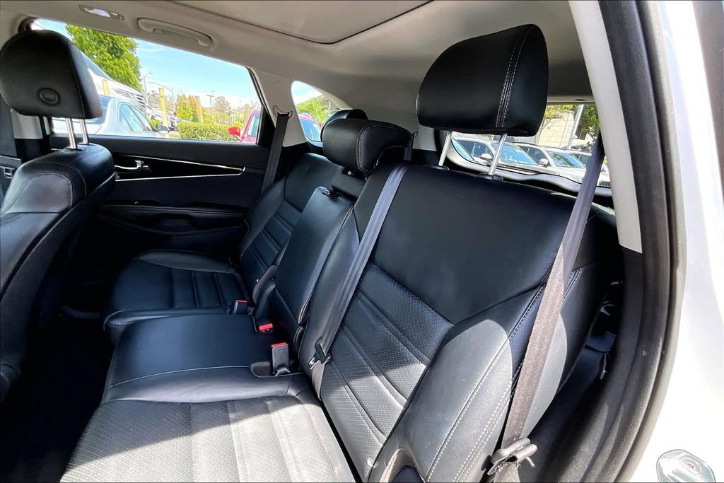 Used 2020 Kia Sorento EX FWD image 15
