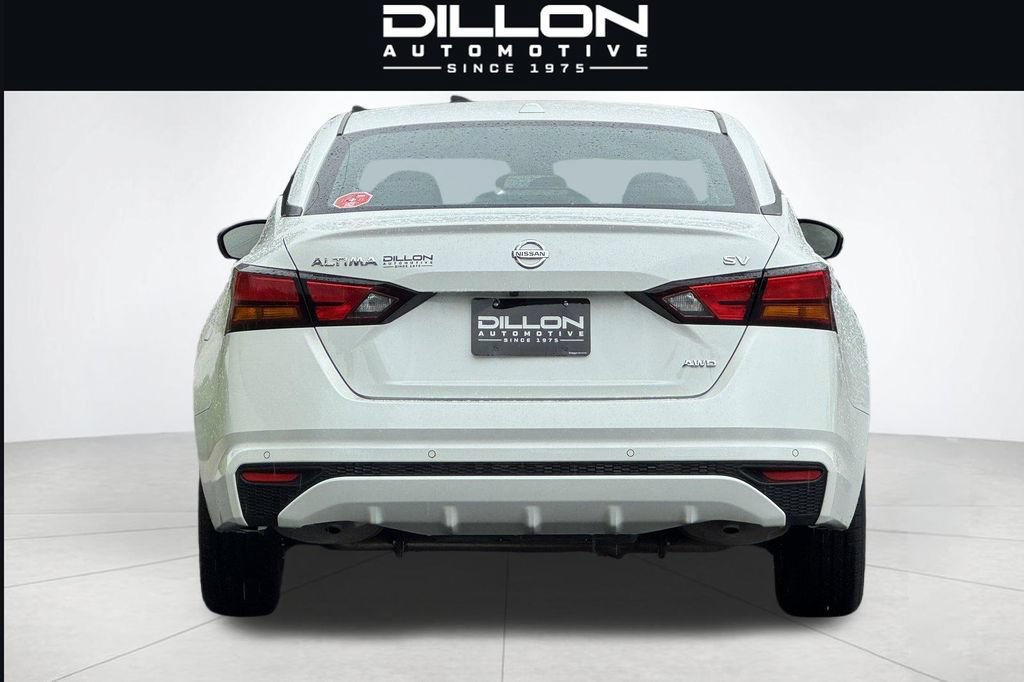 Used 2022 Nissan Altima 2.5 SV AWD/4WD image 5