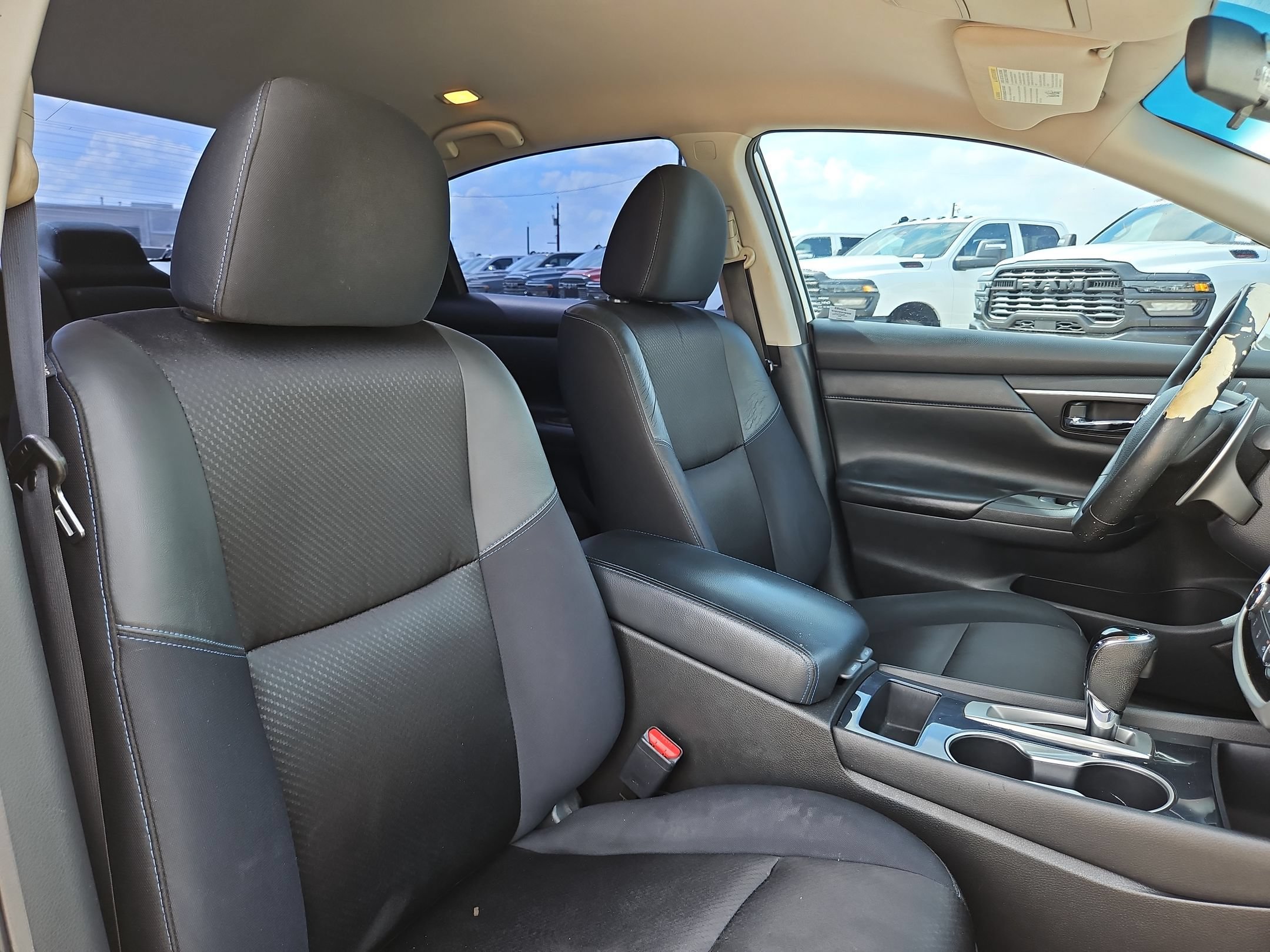 Used 2018 Nissan Altima 2.5 SR FWD image 30