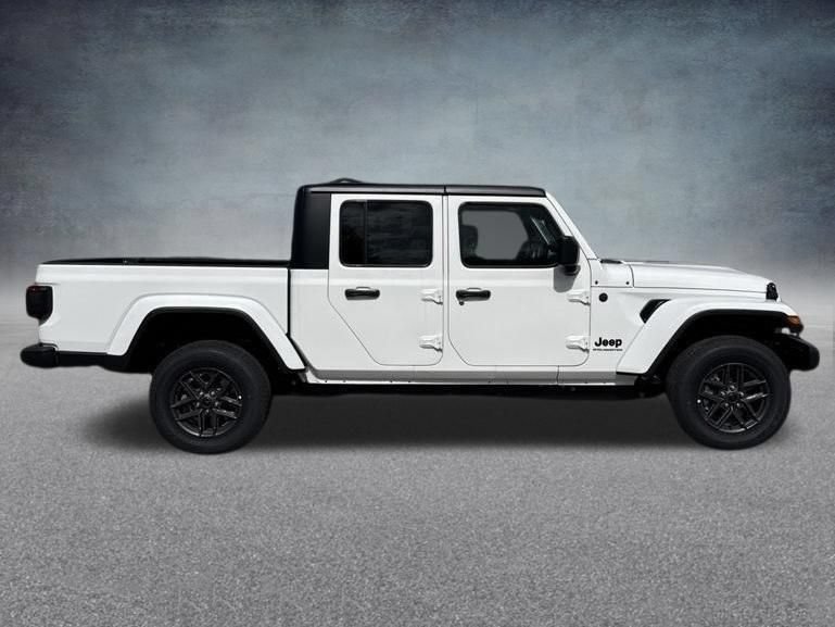 New 2026 Jeep Gladiator Sport AWD/4WD image 19