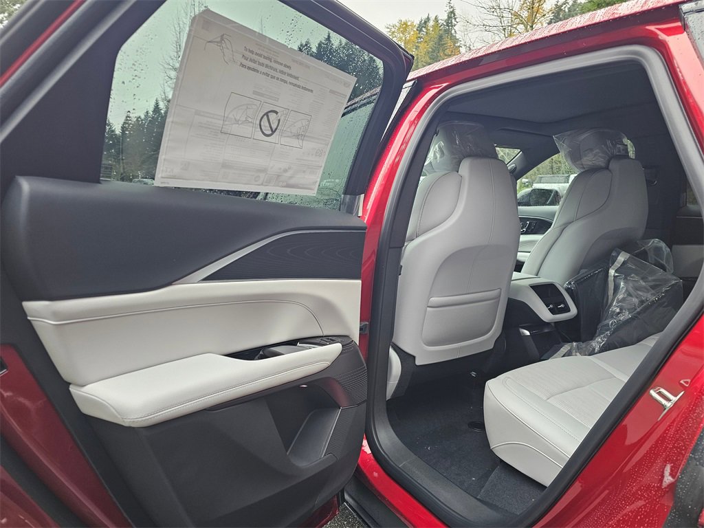 New 2026 Cadillac Lyriq Sport image 18