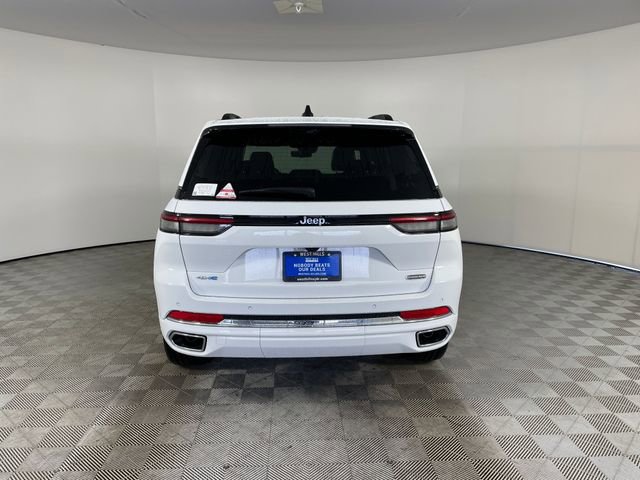 New 2025 Jeep Grand Cherokee Overland w/ Luxury Tech Group IV image 24