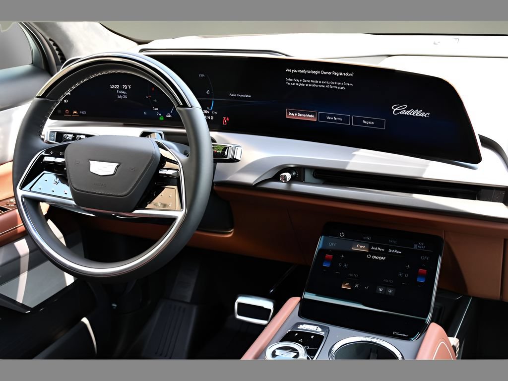 New 2027 Cadillac Vistiq Platinum w/ LPO, Floor Liner Package AWD/4WD image 19