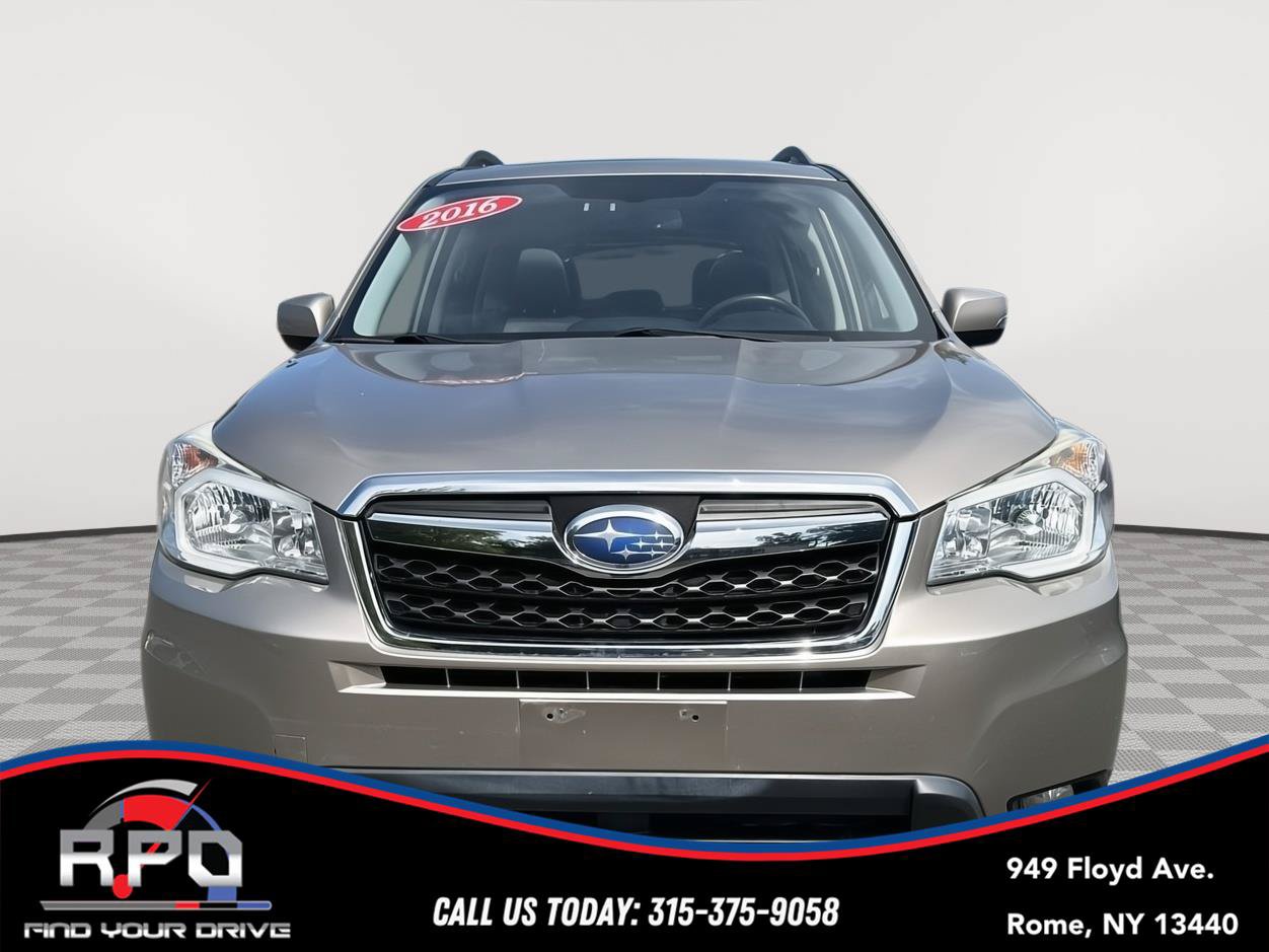 Used 2016 Subaru Forester 2.5i Touring AWD/4WD image 8