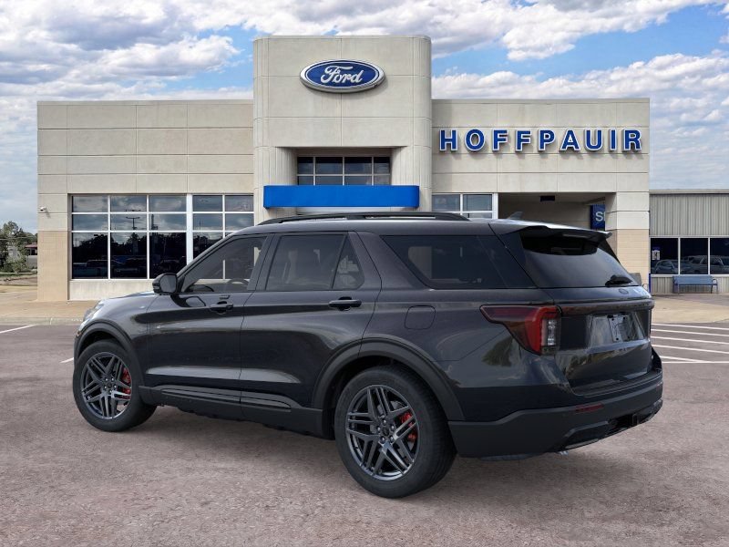 New 2026 Ford Explorer ST-Line w/ ST-Line Street Pack AWD/4WD image 4