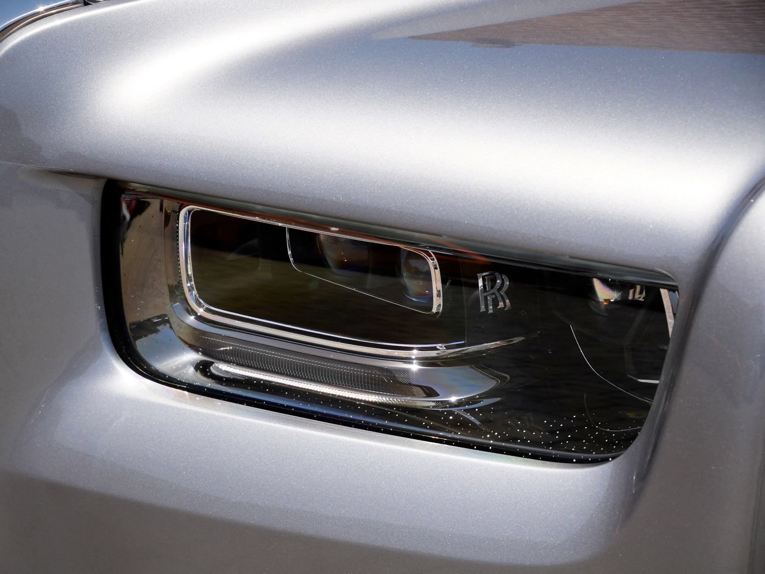 Used 2023 Rolls-Royce Phantom Sedan RWD image 21
