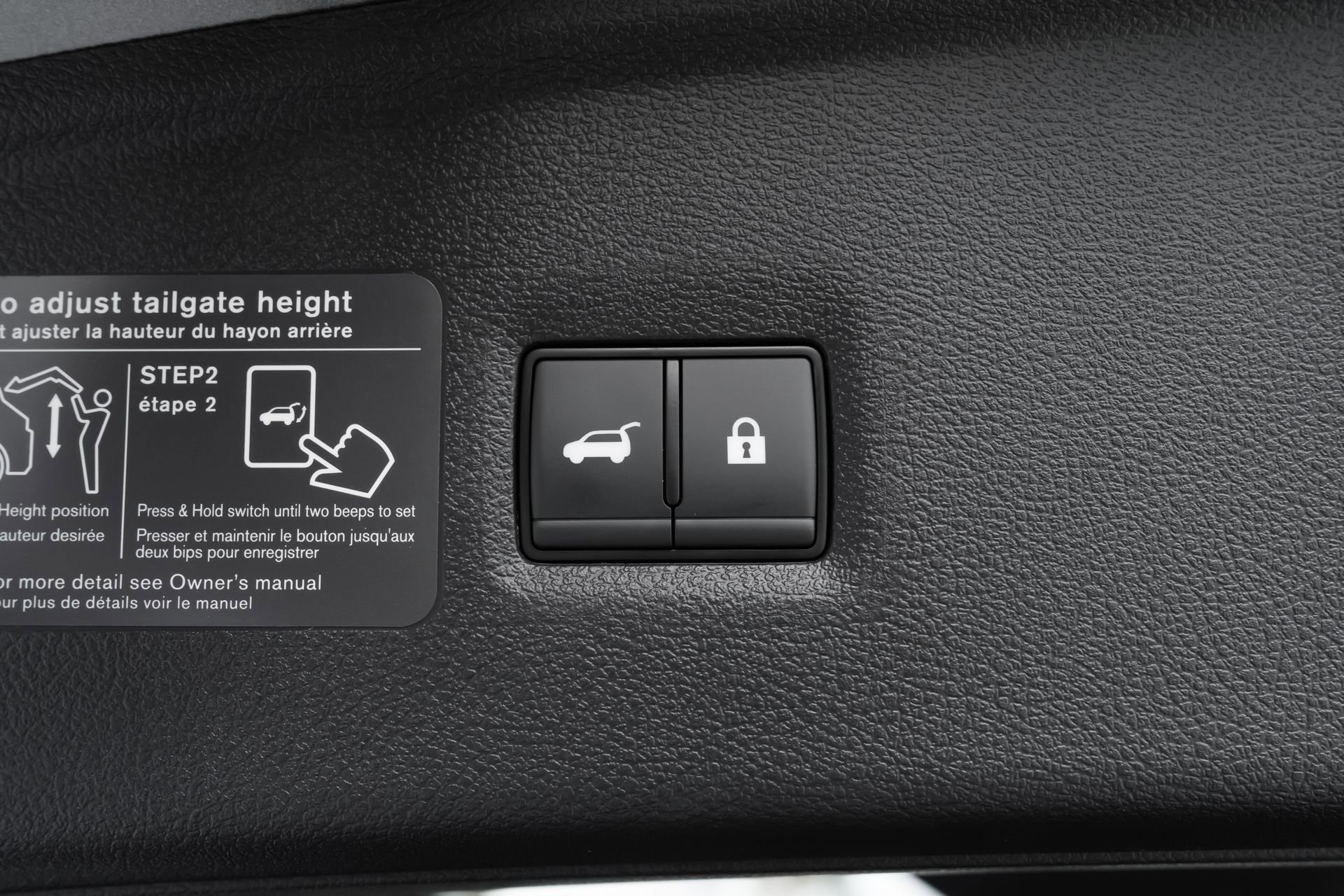 Used 2025 INFINITI QX55 Luxe w/ Accent Package image 39